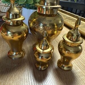 Elegant Gold Vintage Ginger Jars